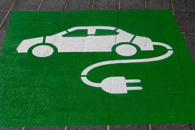 How Do You Charge an Electric Car?